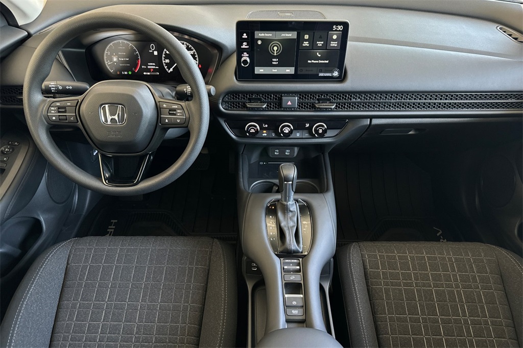 2026 Honda HR-V LX photo 12