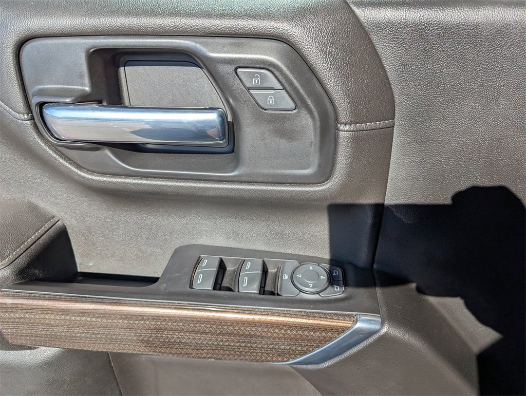 2022 Chevrolet Silverado 1500 LT photo 17