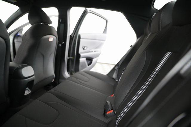 2025 Hyundai Elantra SEL Sport photo 17