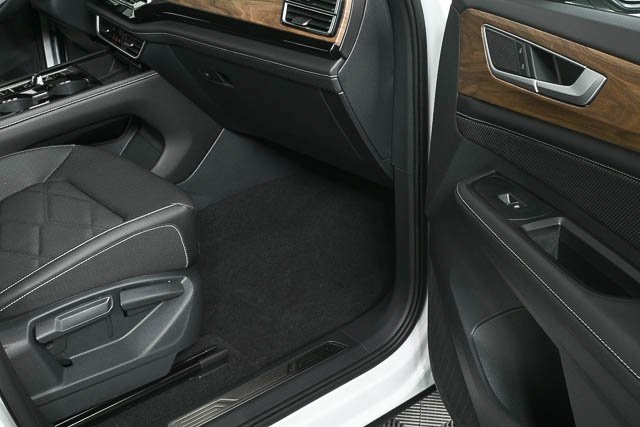 2025 Volkswagen Atlas SE Technology photo 22