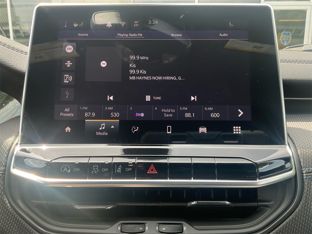 2025 Jeep Compass Latitude photo 19