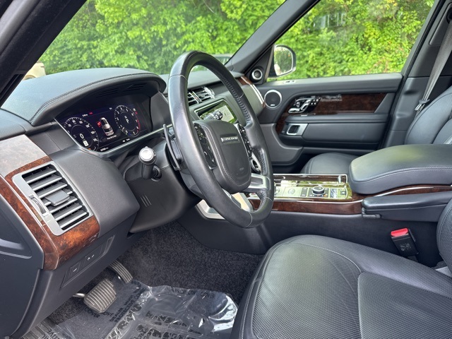 2020 Land Rover Range Rover SuperCharged photo 17