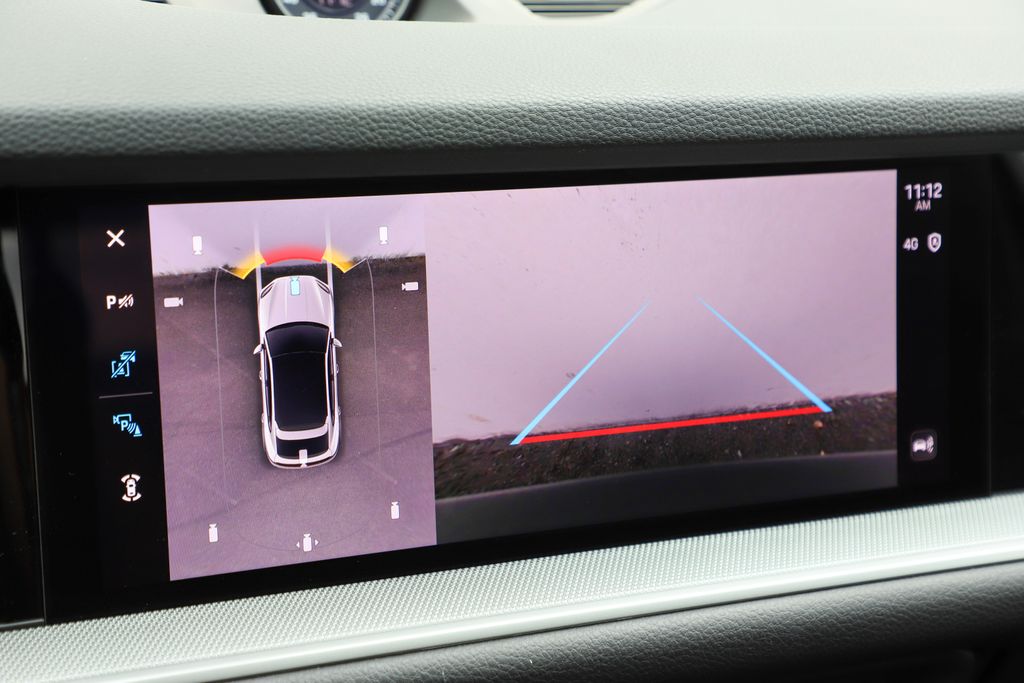 2024 Porsche Cayenne Coupe Base photo 7