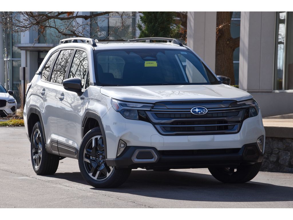 2025 Subaru Forester Limited's photo