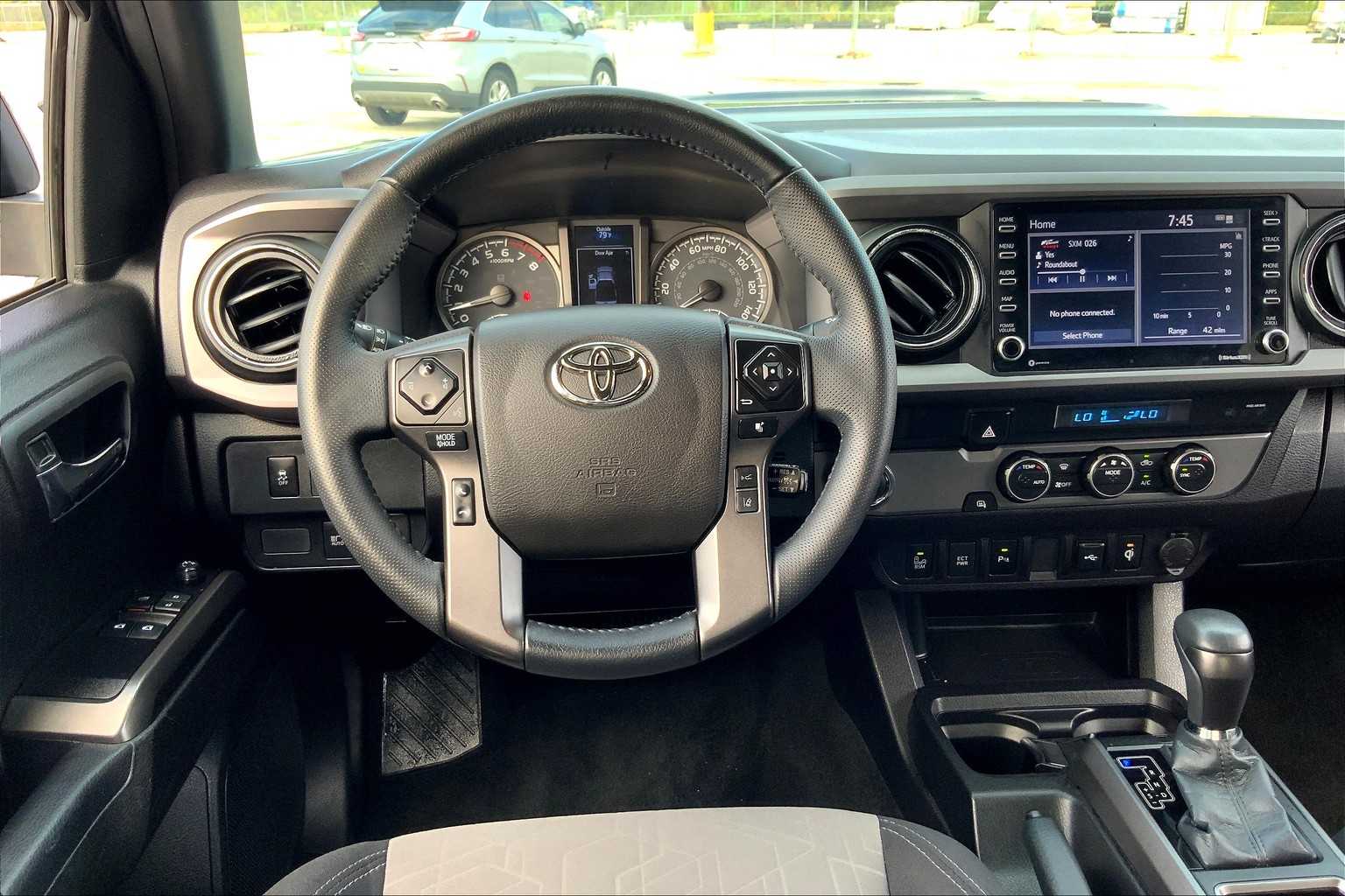 2023 Toyota Tacoma TRD Sport V6 photo 5