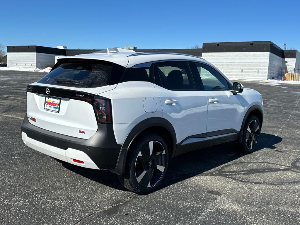 2025 Nissan Kicks SR photo 4