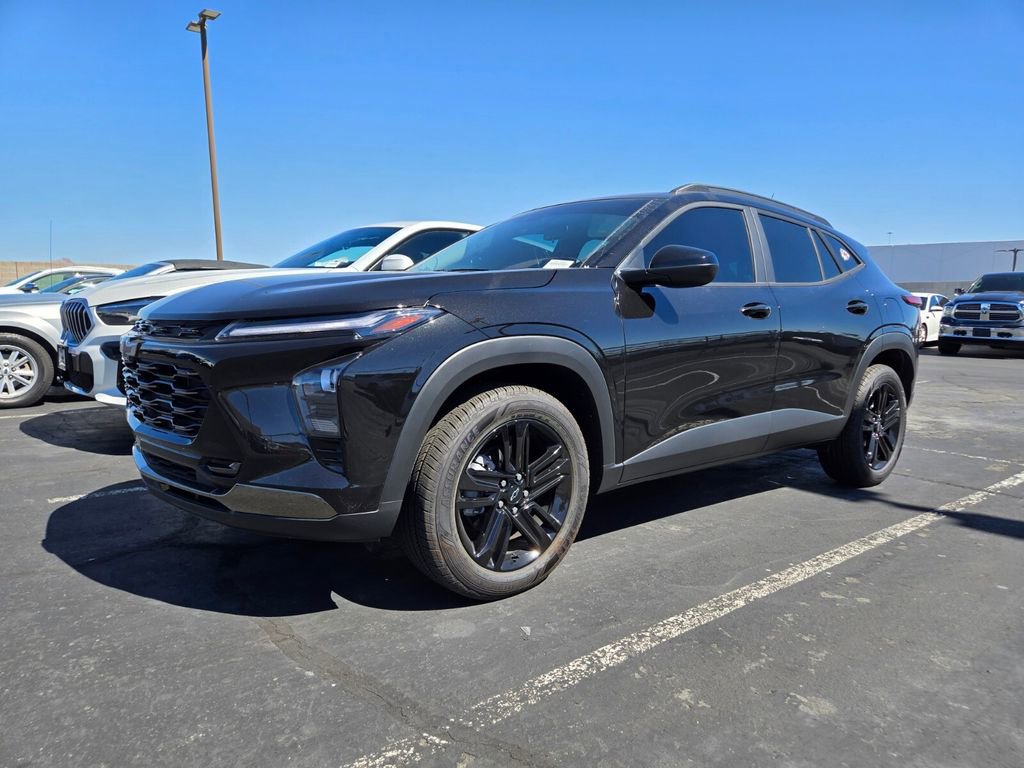 2025 Chevrolet Trax ACTIV photo 2