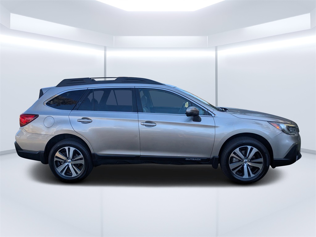 2019 Subaru Outback 2.5i Limited photo 2