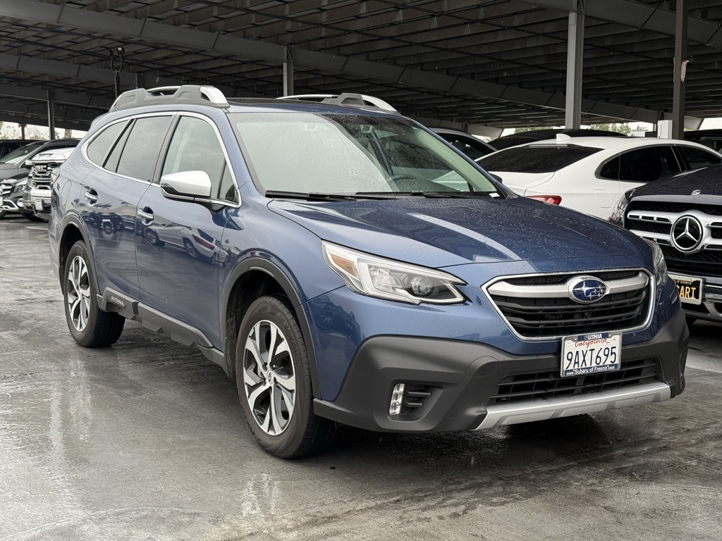 2022 Subaru Outback Touring's photo
