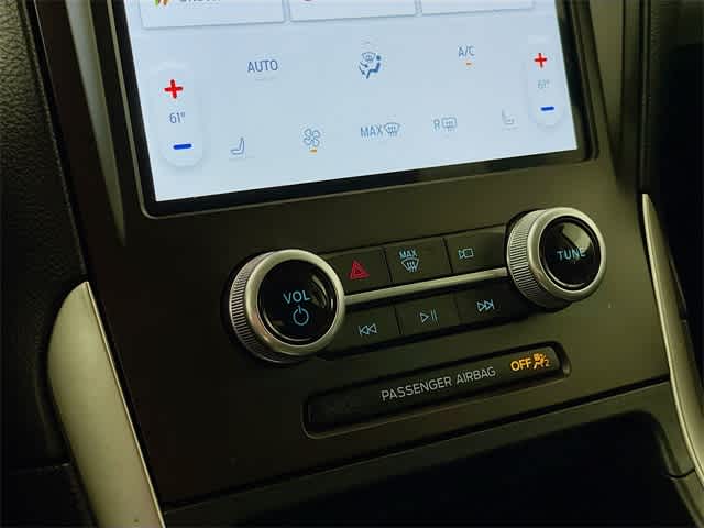2021 Ford Edge SEL photo 15