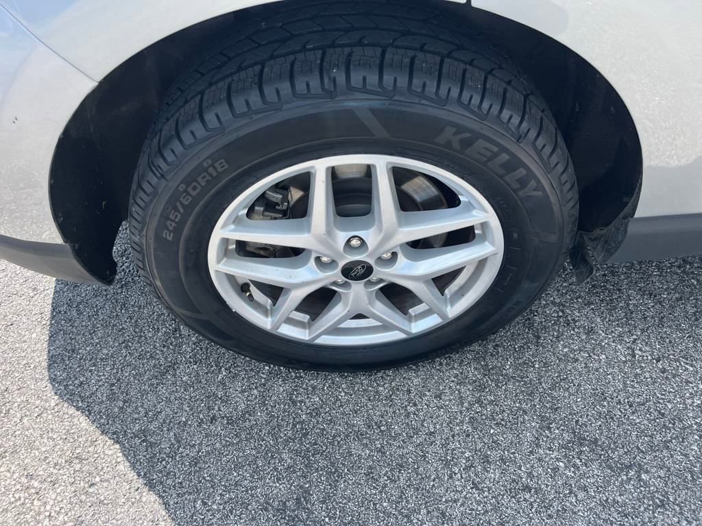2024 Ford Edge SEL photo 28