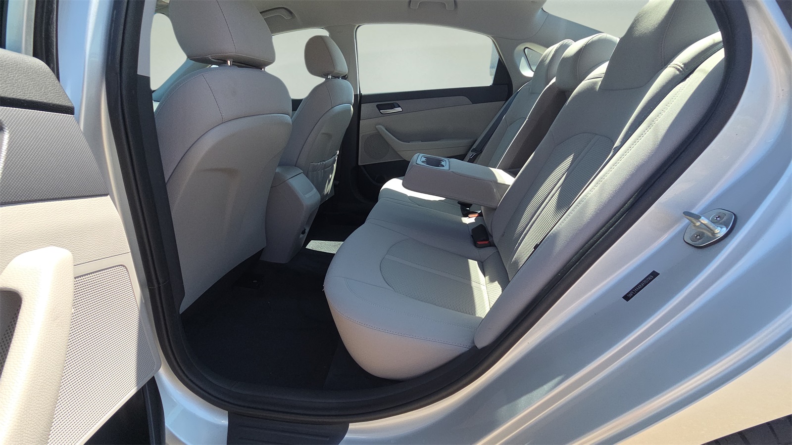 2018 Hyundai Sonata SE Eco photo 17
