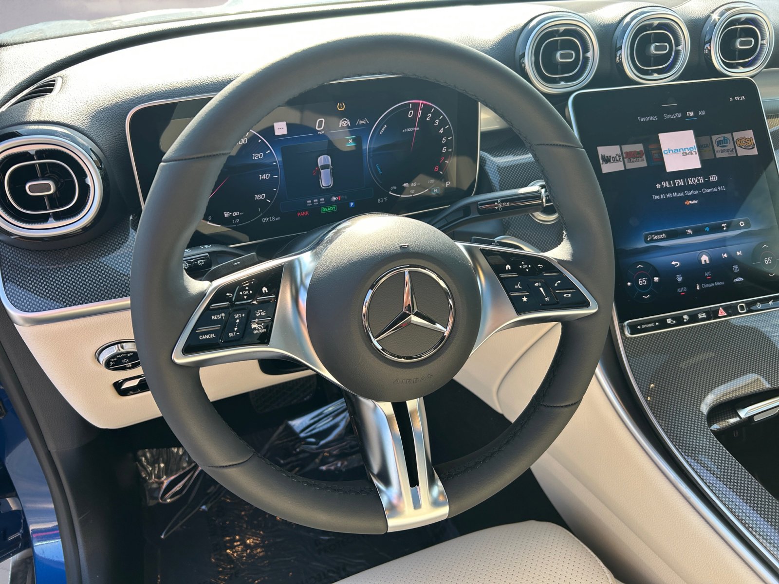 2025 Mercedes Benz GLC 350e 4MATIC photo 13