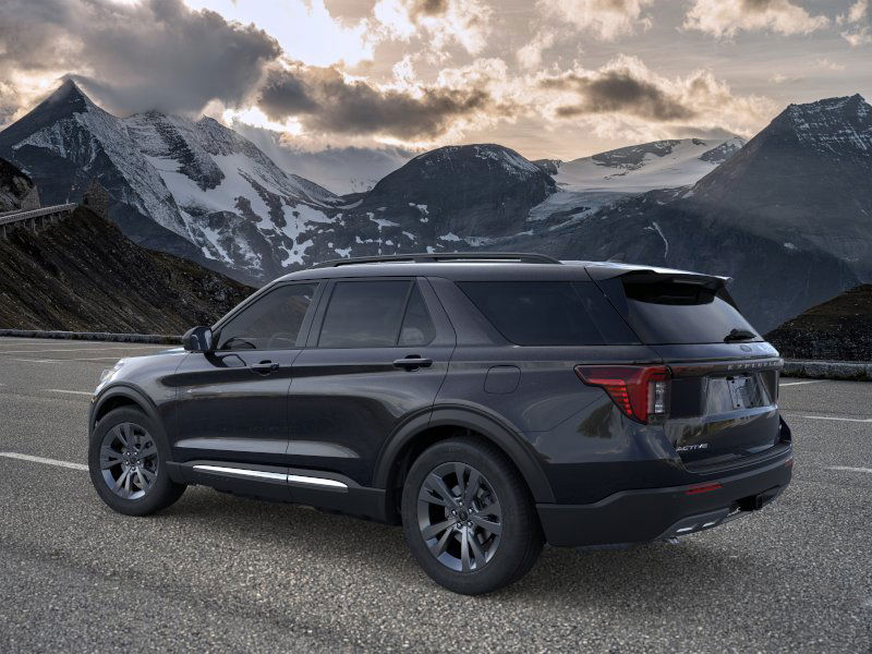 2025 Ford Explorer photo 4