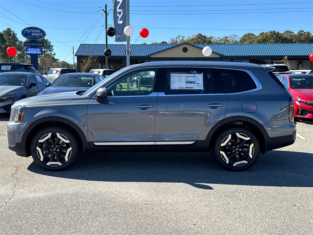 2025 Kia Telluride EX photo 4