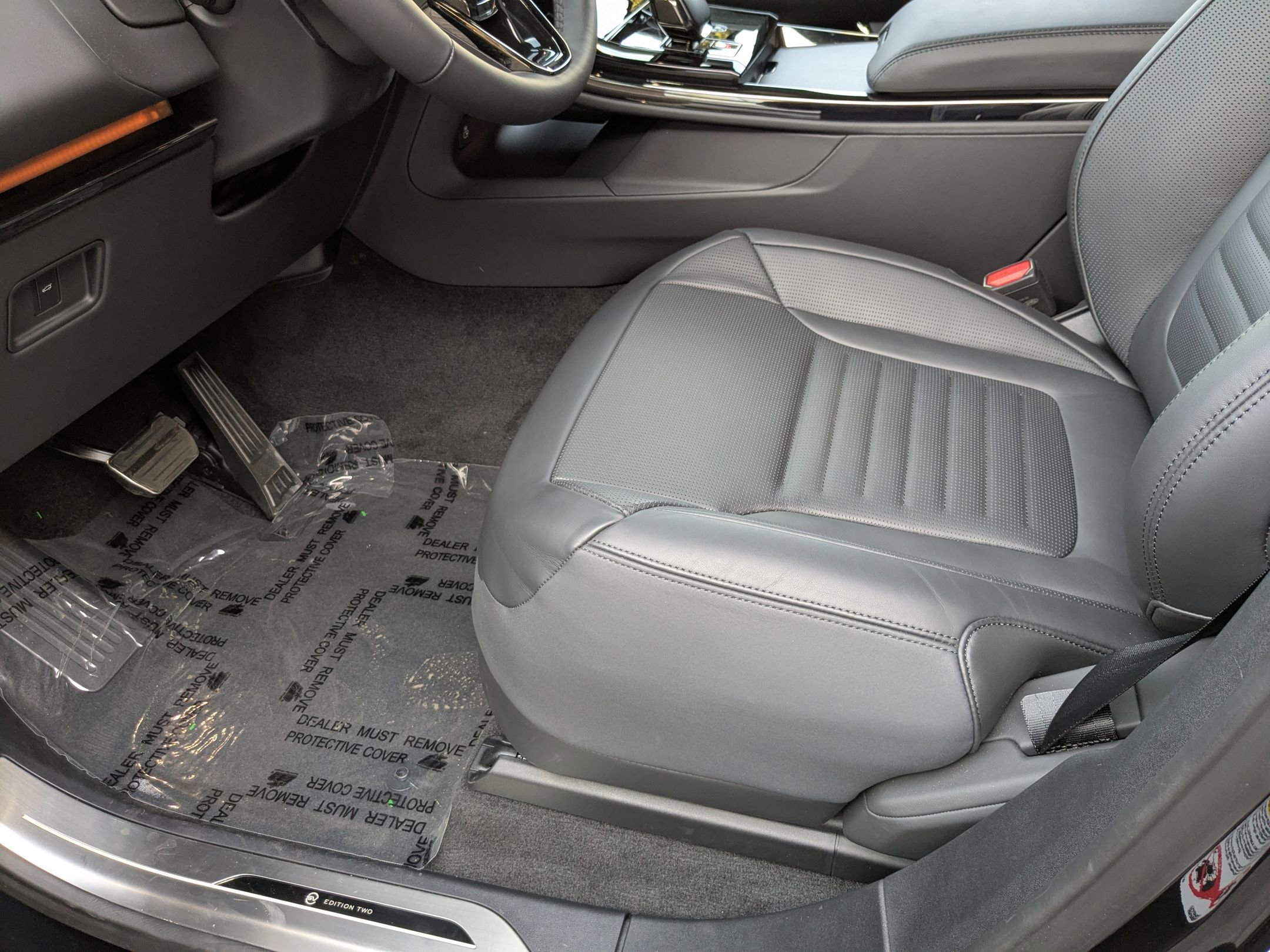 2025 Land Rover Range Rover Sport photo 4