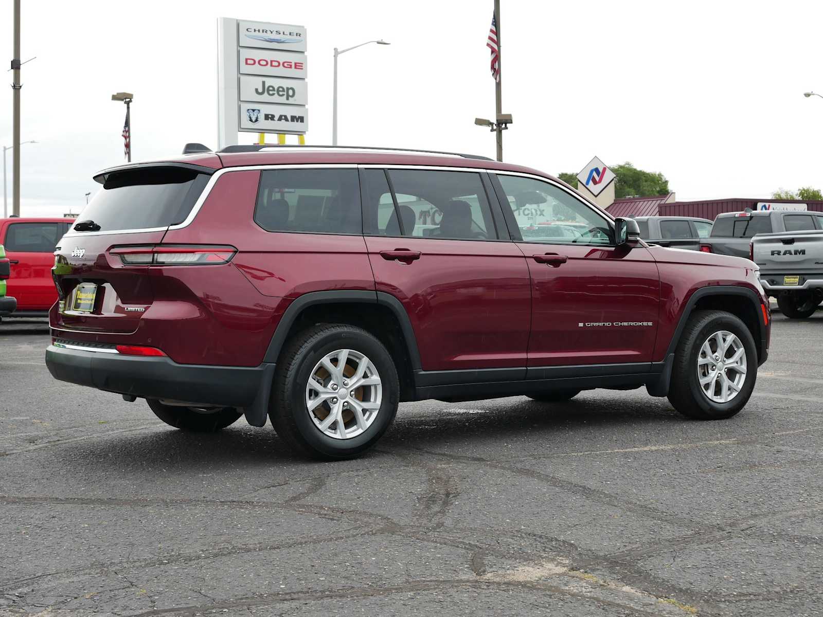 2023 Jeep Grand Cherokee Limited photo 7