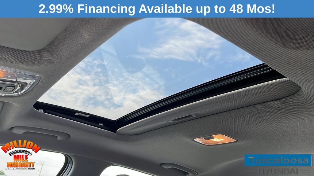 2025 Hyundai Elantra SEL Convenience photo 22
