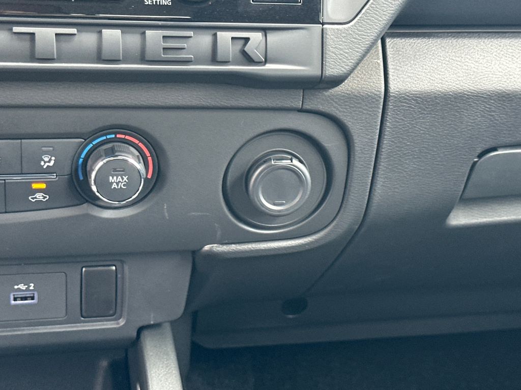 2025 Nissan Frontier S photo 21
