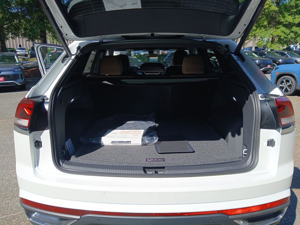 2026 Volkswagen Atlas Cross Sport SE Technology photo 20