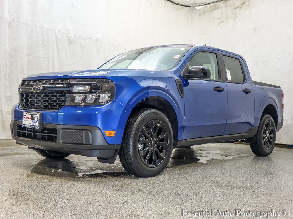 2023 Ford Maverick XLT photo 2