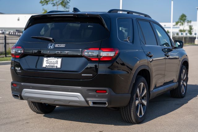 2025 Honda Pilot Touring photo 7
