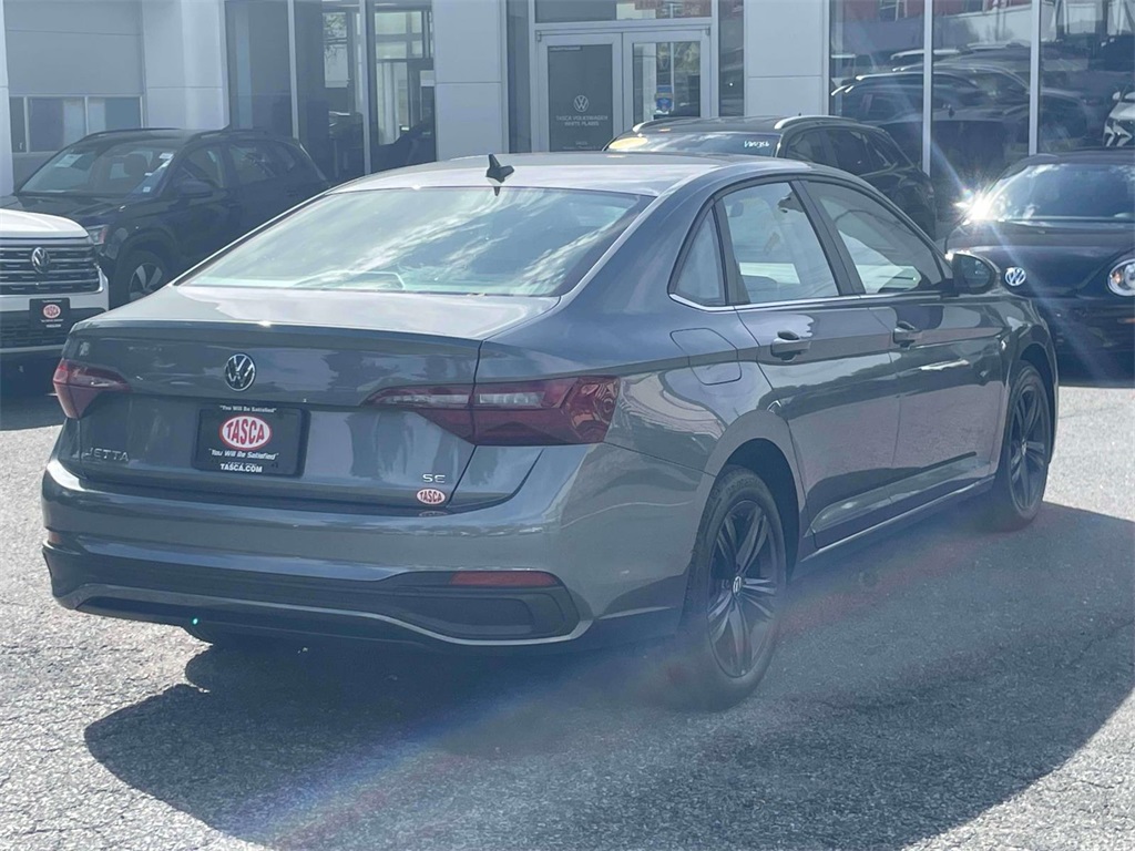 2023 Volkswagen Jetta 1.5T SE photo 4