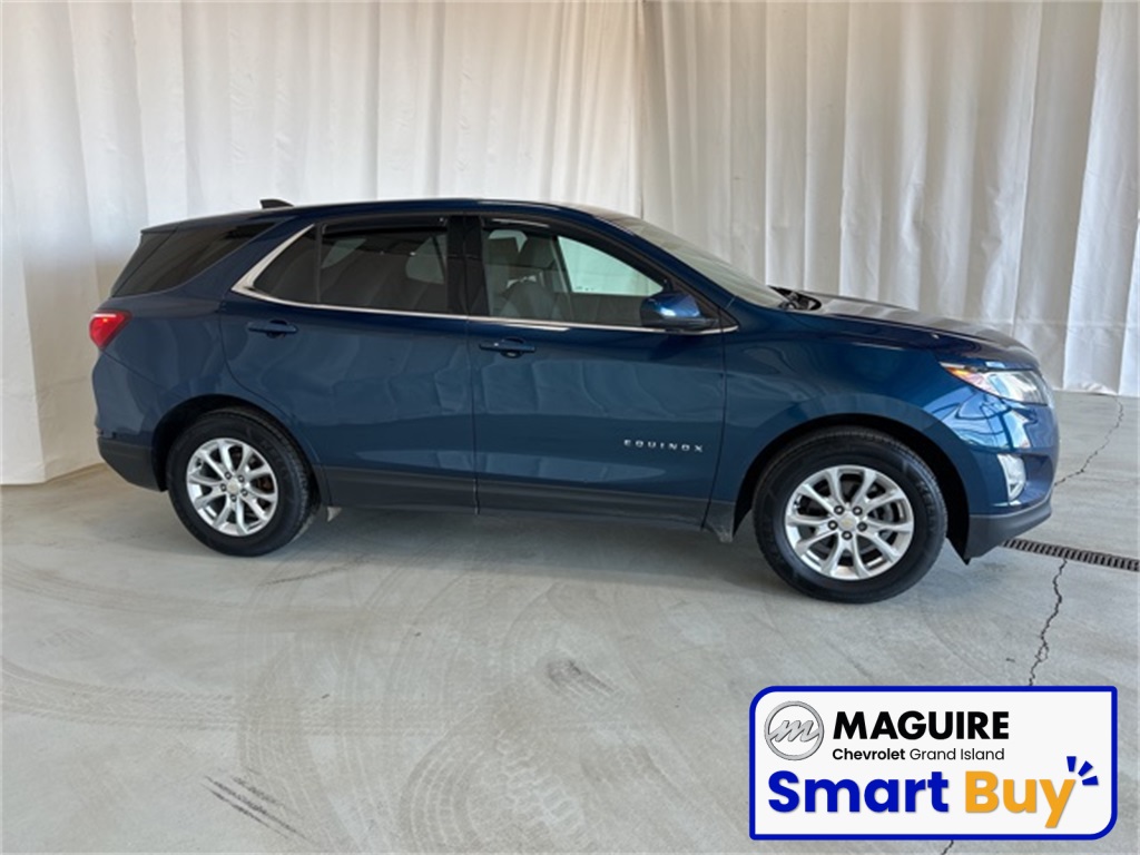 2020 Chevrolet Equinox LT photo 2