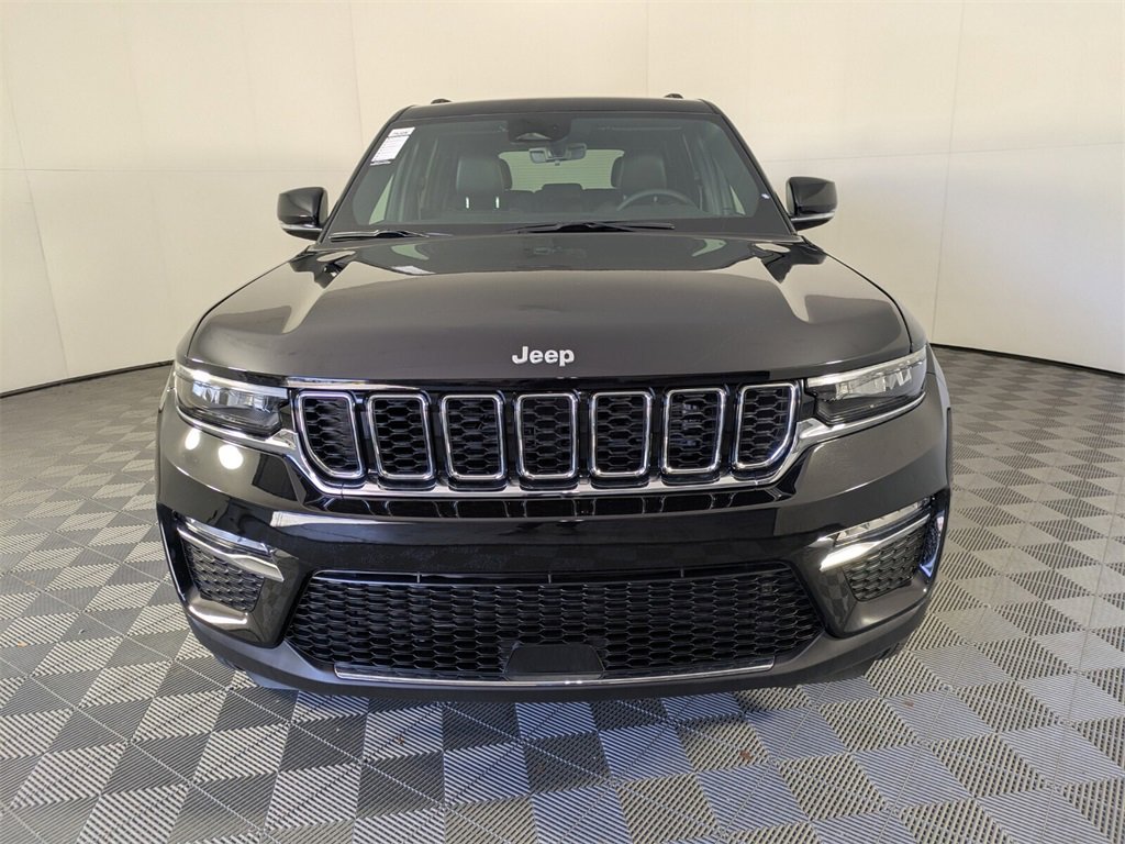 2025 Jeep Grand Cherokee Limited photo 2
