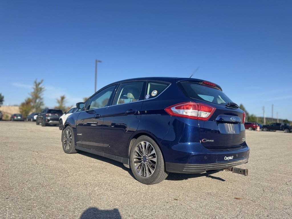 2017 Ford C-Max Hybrid Titanium photo 6