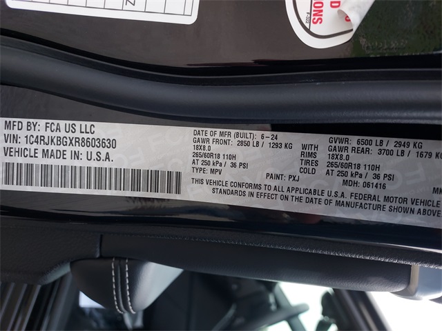 2024 Jeep Grand Cherokee Limited photo 8