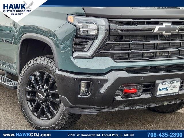 2025 CHEVROLET SILVERADO HD - Image 3