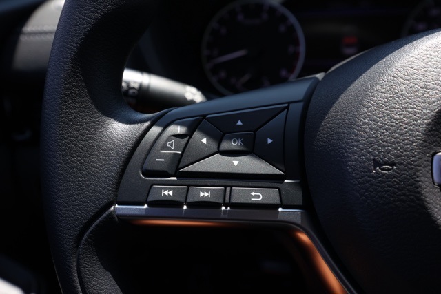 2025 Nissan Sentra SV photo 25