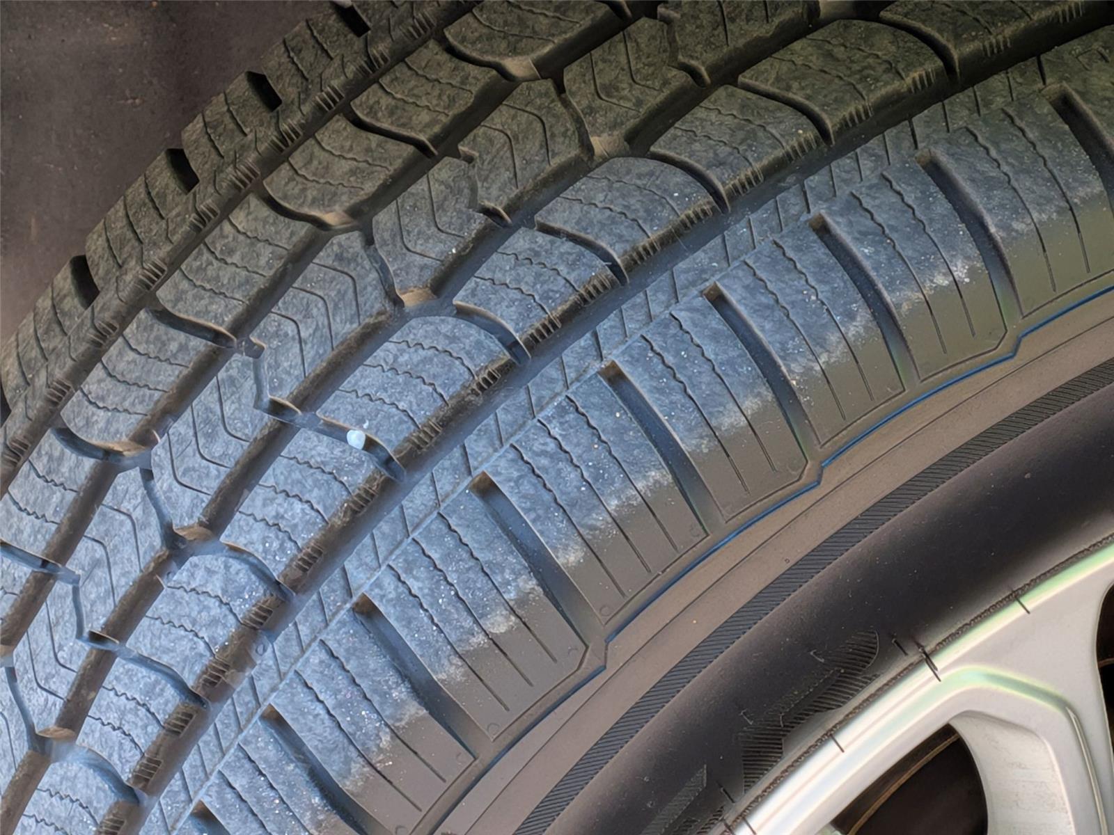 2014 Jeep Grand Cherokee Laredo photo 4