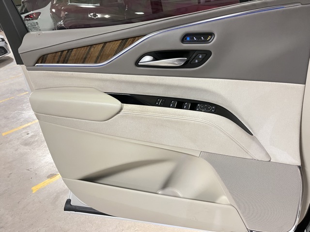 2022 Cadillac Escalade ESV Sport Platinum photo 22