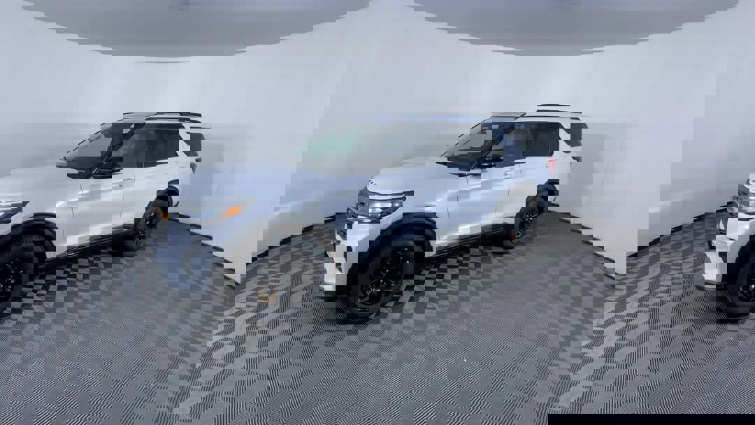 2026 Ford Explorer photo 4