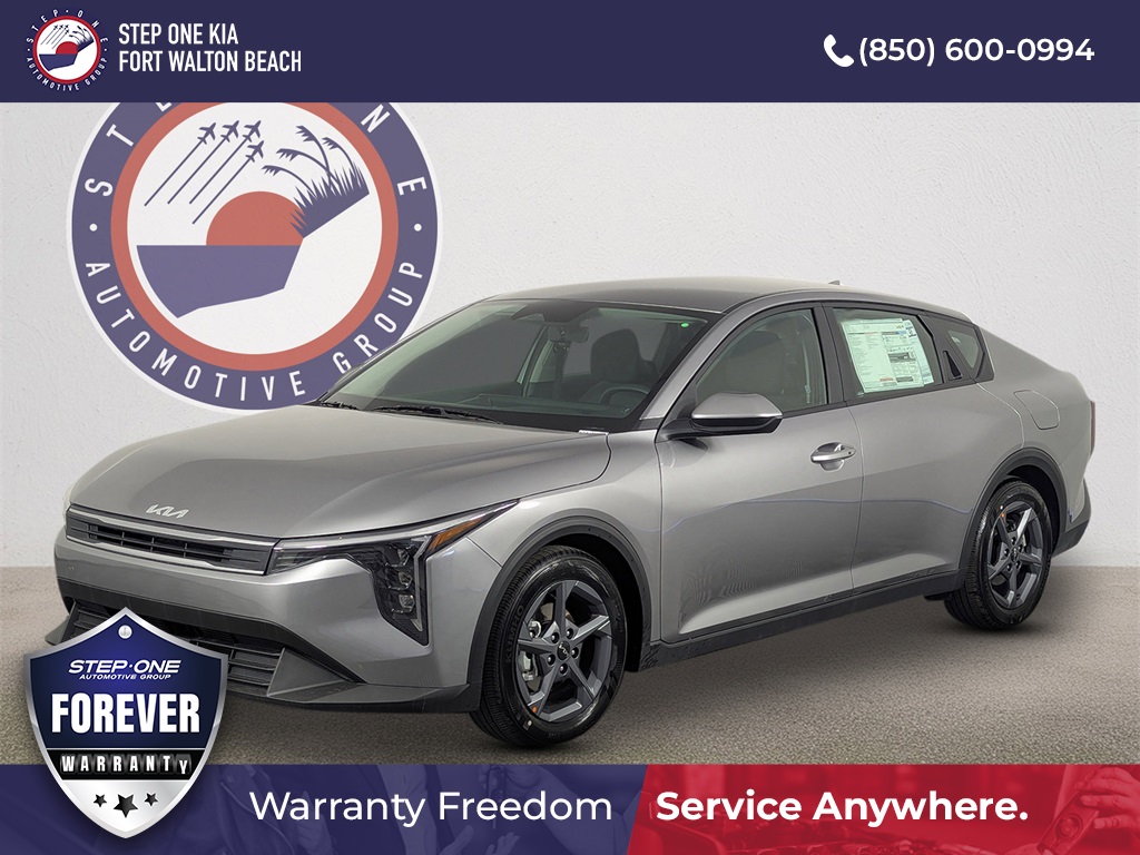 2025 Kia K4 LXS's photo