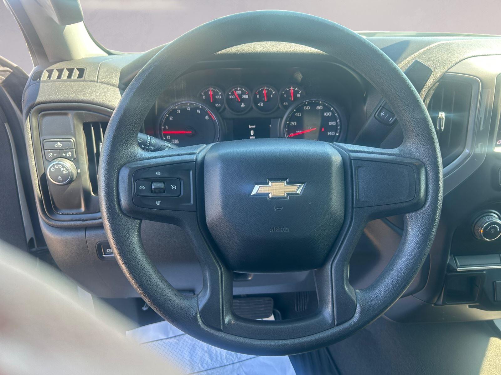 2020 Chevrolet Silverado 1500 Custom photo 7