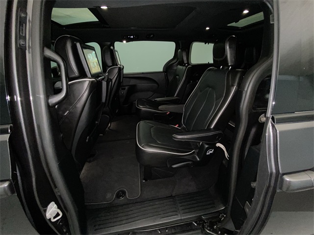 2020 Chrysler Pacifica Limited photo 23