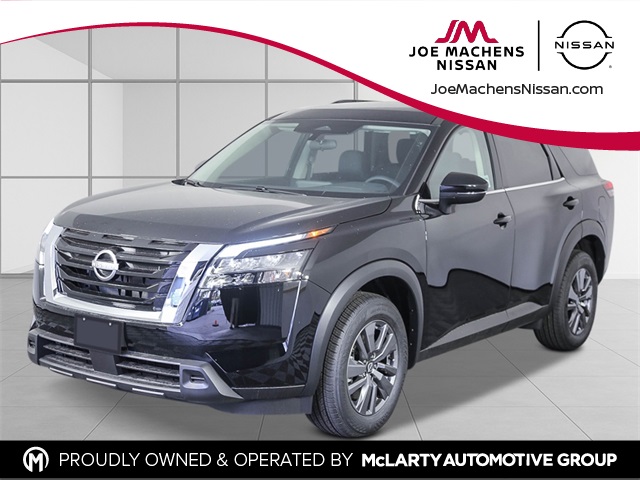2025 Nissan Pathfinder SV's photo