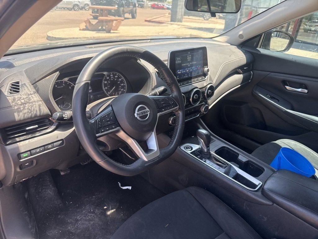 2022 Nissan Sentra SV photo 10