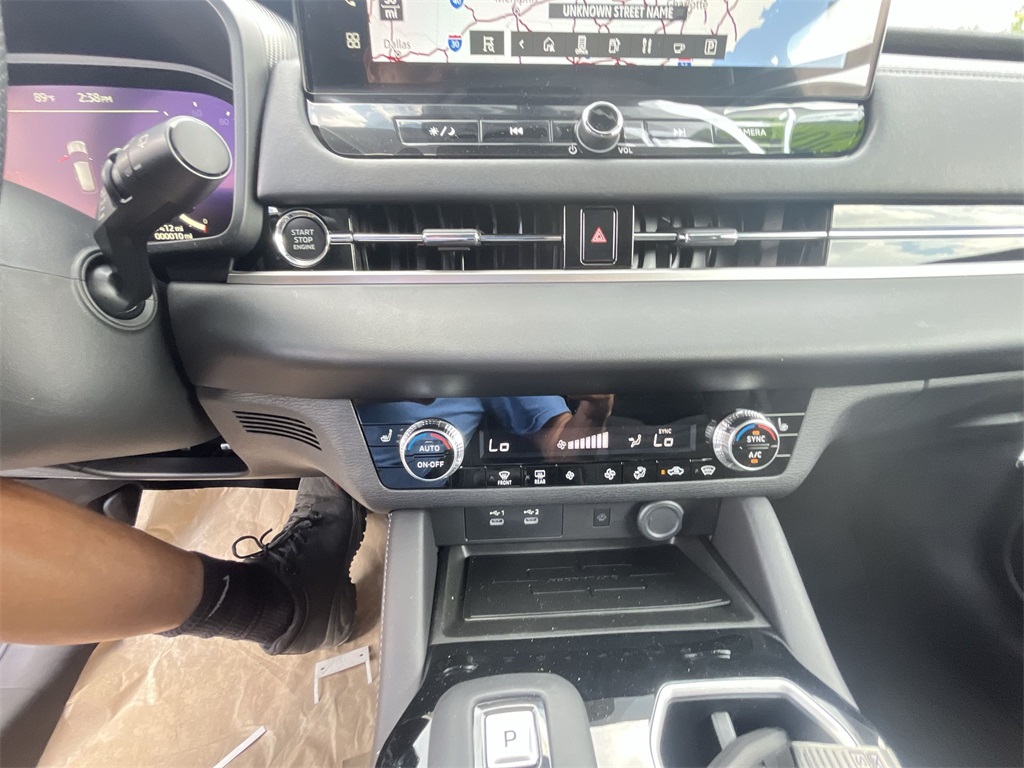 2025 Mitsubishi Outlander SE photo 18