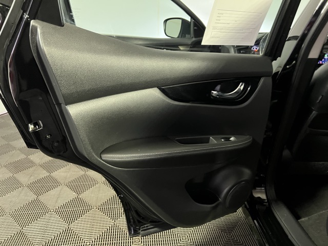 2022 Nissan Rogue Sport SL photo 24