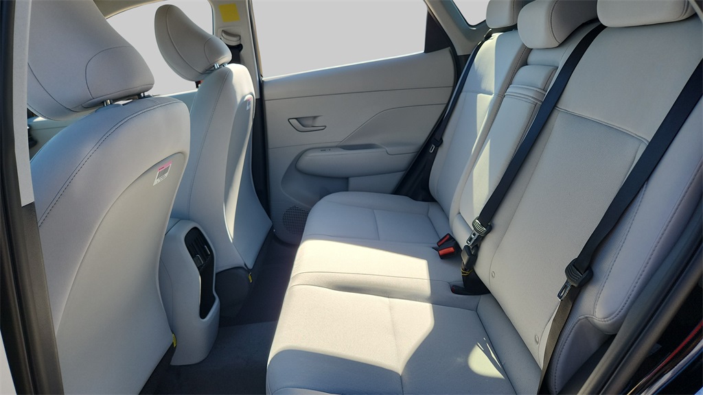 2026 Hyundai Kona SEL photo 13