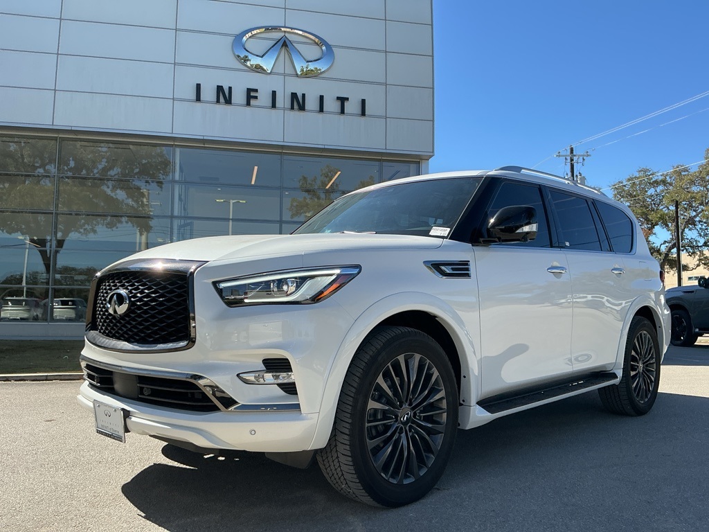 2024 INFINITI QX80 Sensory 4WD's photo