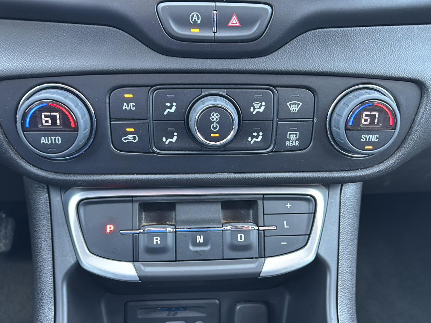2023 Gmc Terrain SLT photo 19