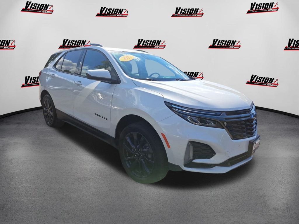 2023 Chevrolet Equinox RS photo 3