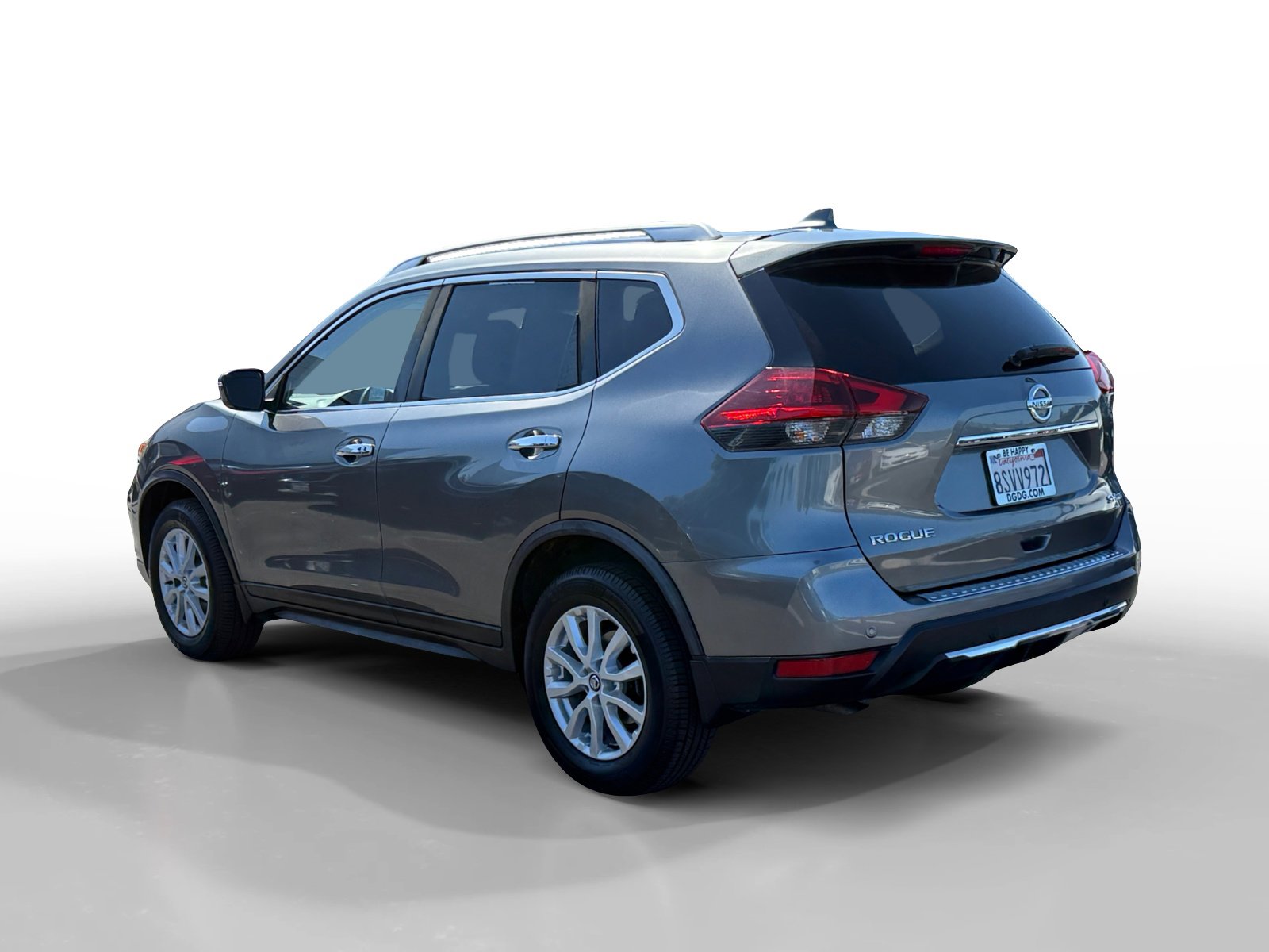 2020 Nissan Rogue SV photo 2