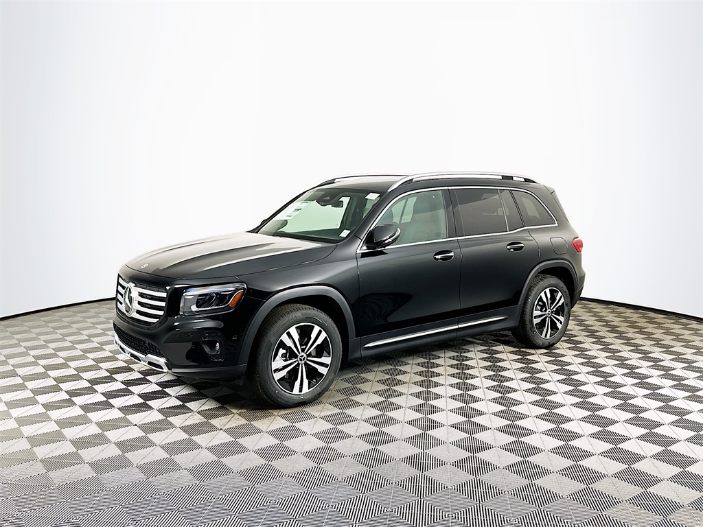 2025 Mercedes Benz GLB 250 4MATIC photo 2