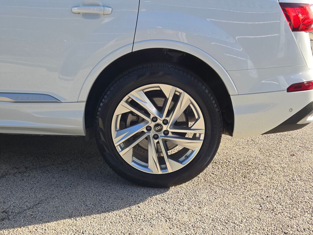 2022 Audi Q7 55 Premium Plus photo 15